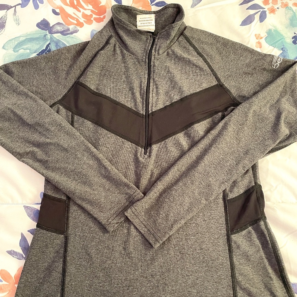 Lightweight Charcoal 1/4 Zip / XS